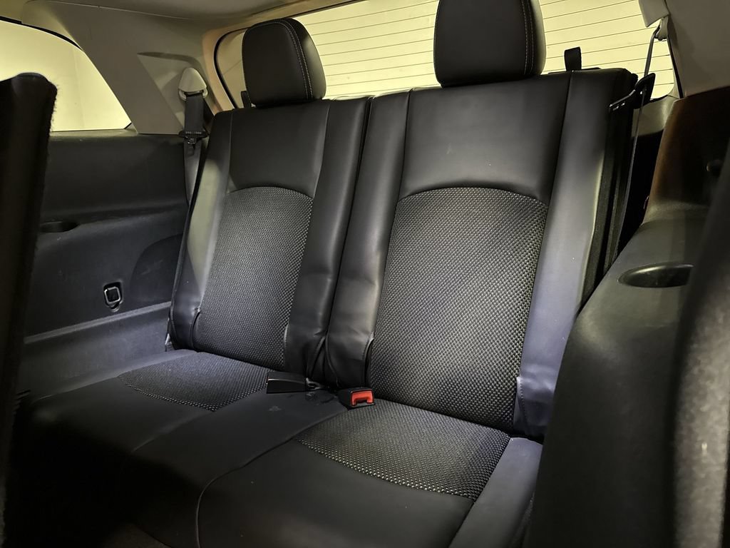 Used 2017 Dodge Journey Crossroad FWD image 23
