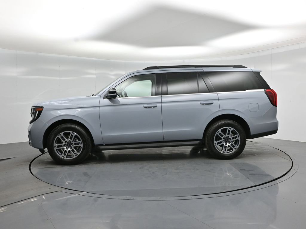 Certified 2025 Ford Expedition Active image 30