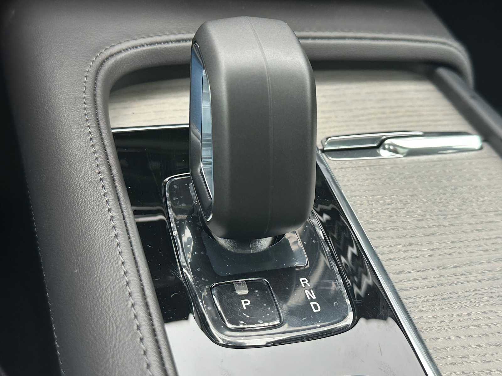 New 2025 Volvo S90 B6 Plus w/ Protection Package Premier image 30