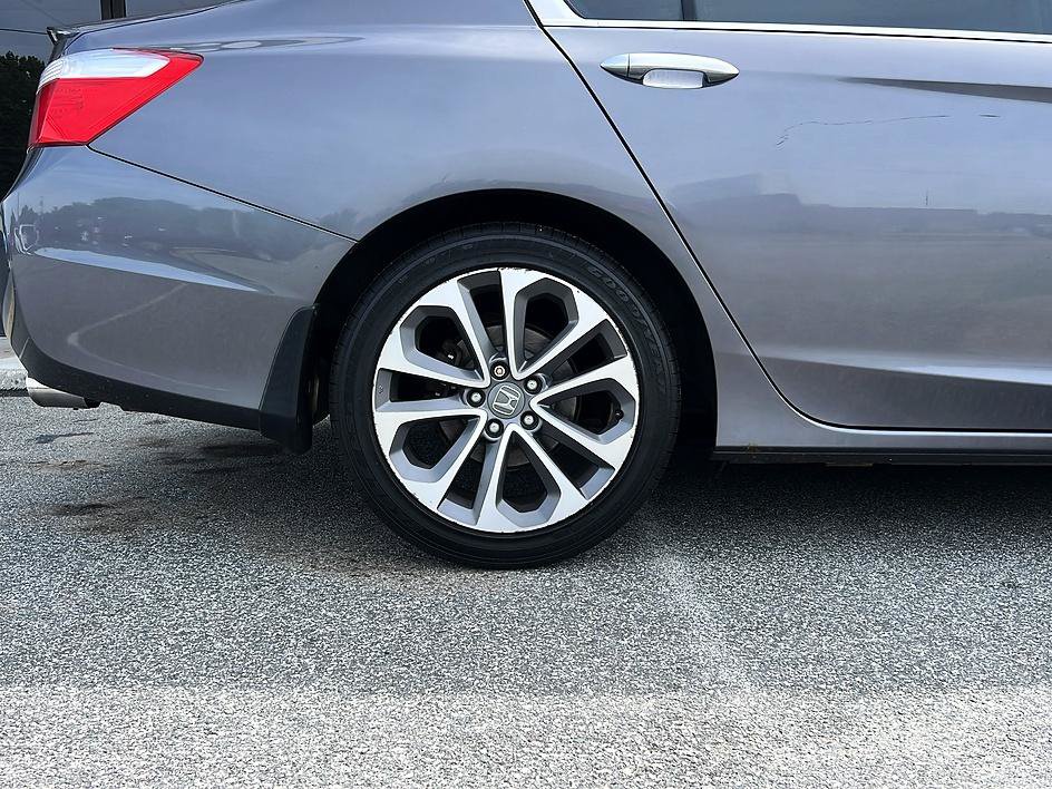Used 2014 Honda Accord Sport image 23