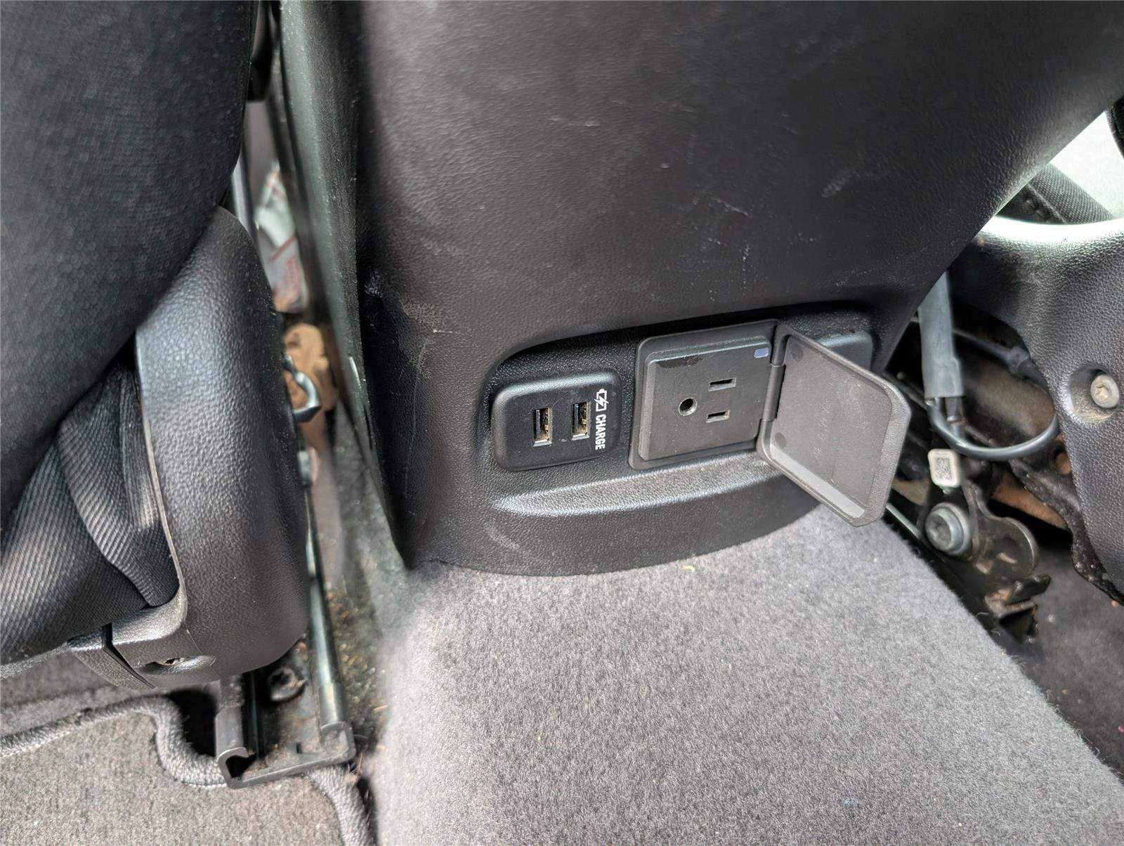 Used 2016 Chevrolet Malibu LT image 30