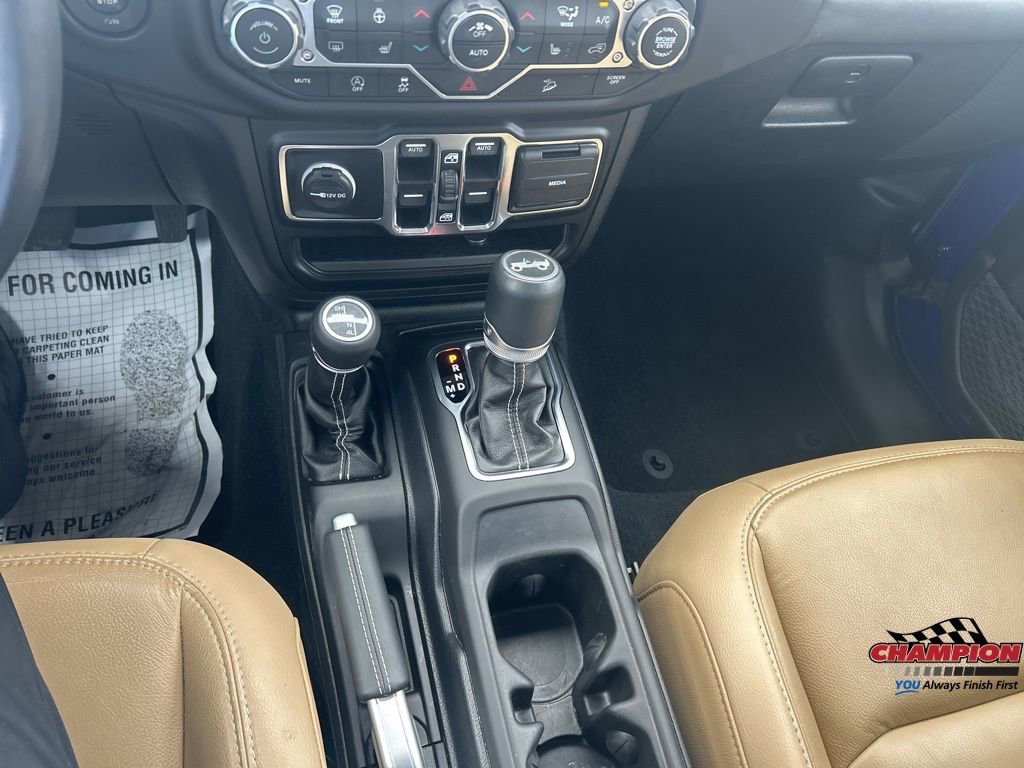 Used 2019 Jeep Wrangler Unlimited Sahara w/ Dual Top Group image 16