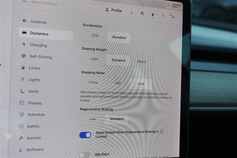 Used 2020 Tesla Model 3 Standard Range Plus RWD image 10