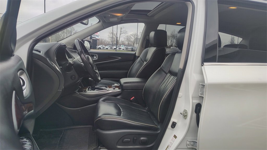 Used 2019 INFINITI QX60 Luxe w/ Sensory Package image 7