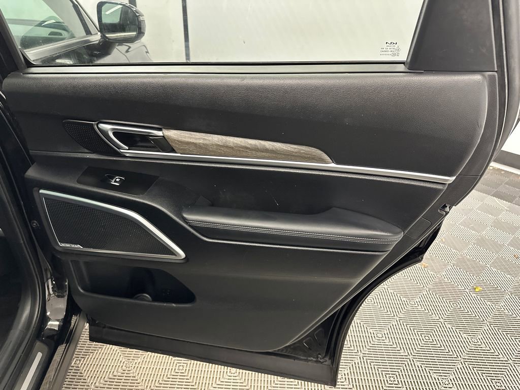 Used 2022 Kia Telluride SX FWD image 17