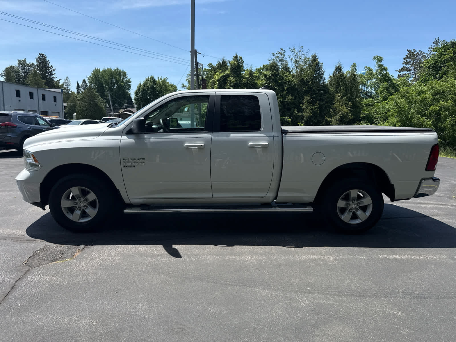 Used 2020 RAM 1500 Classic SLT AWD/4WD image 6