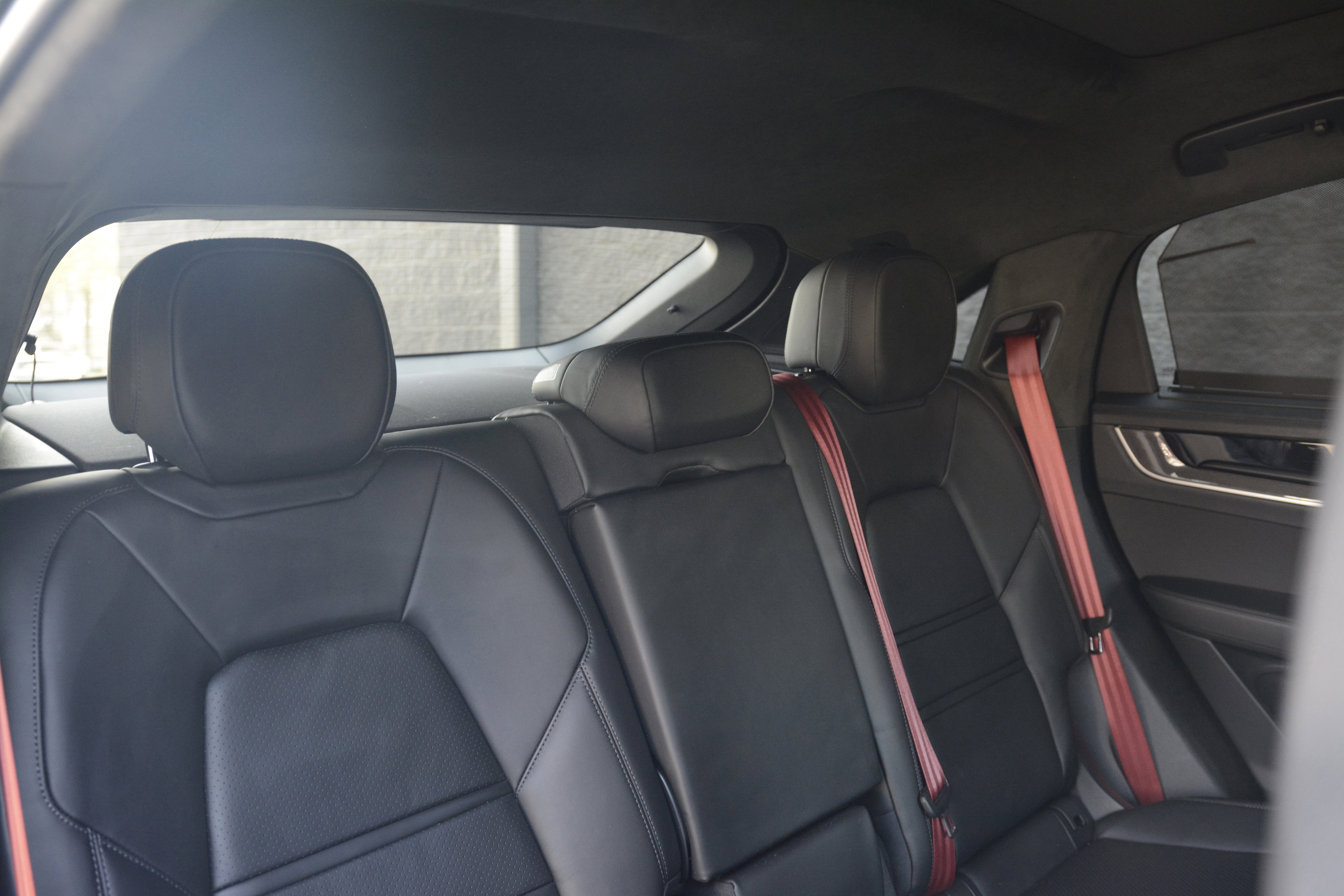 Certified 2024 Porsche Cayenne S AWD/4WD image 31