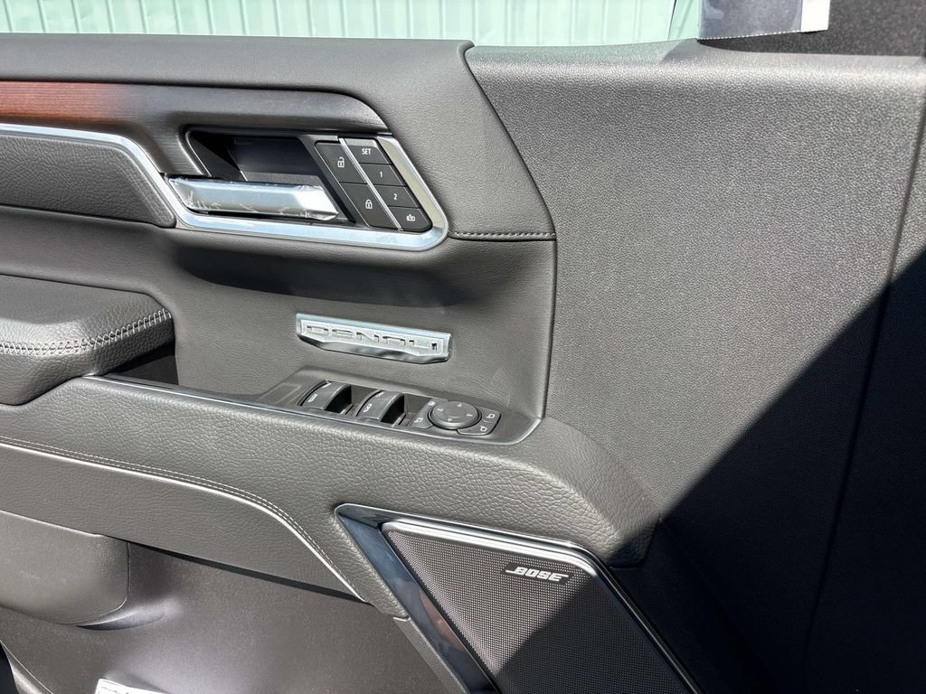 New 2026 GMC Sierra 1500 Denali w/ Technology Package AWD/4WD image 11