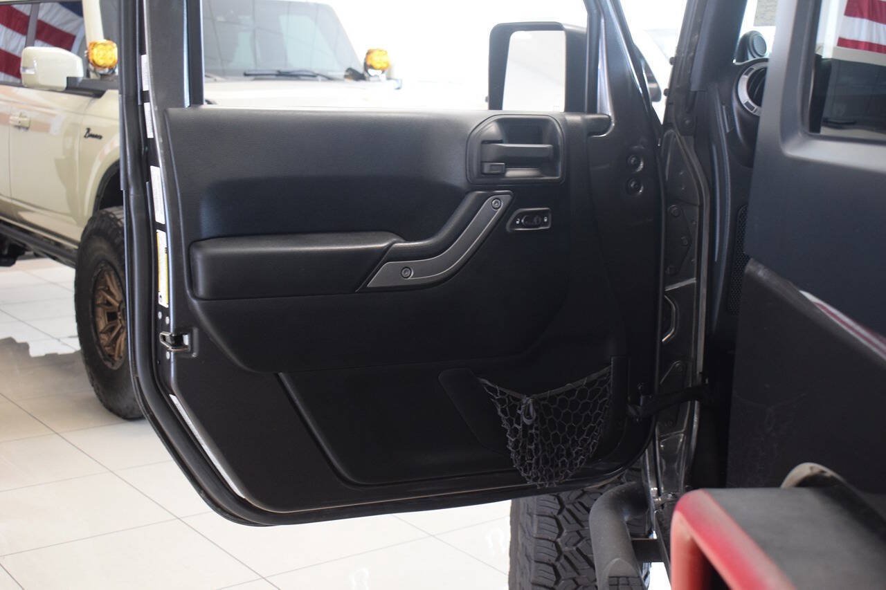 Used 2014 Jeep Wrangler Sport w/ Quick Order Package 24S AWD/4WD image 39