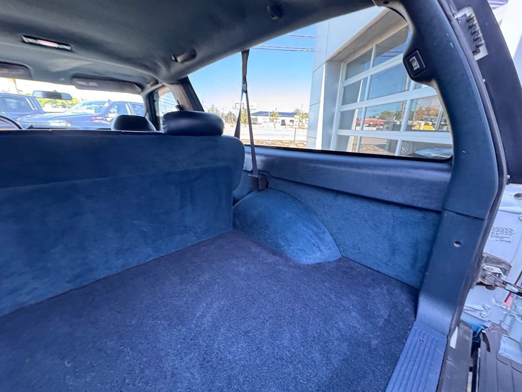 Used 1999 Chevrolet Tahoe 2WD 2-Door w/ Convenience Group image 20