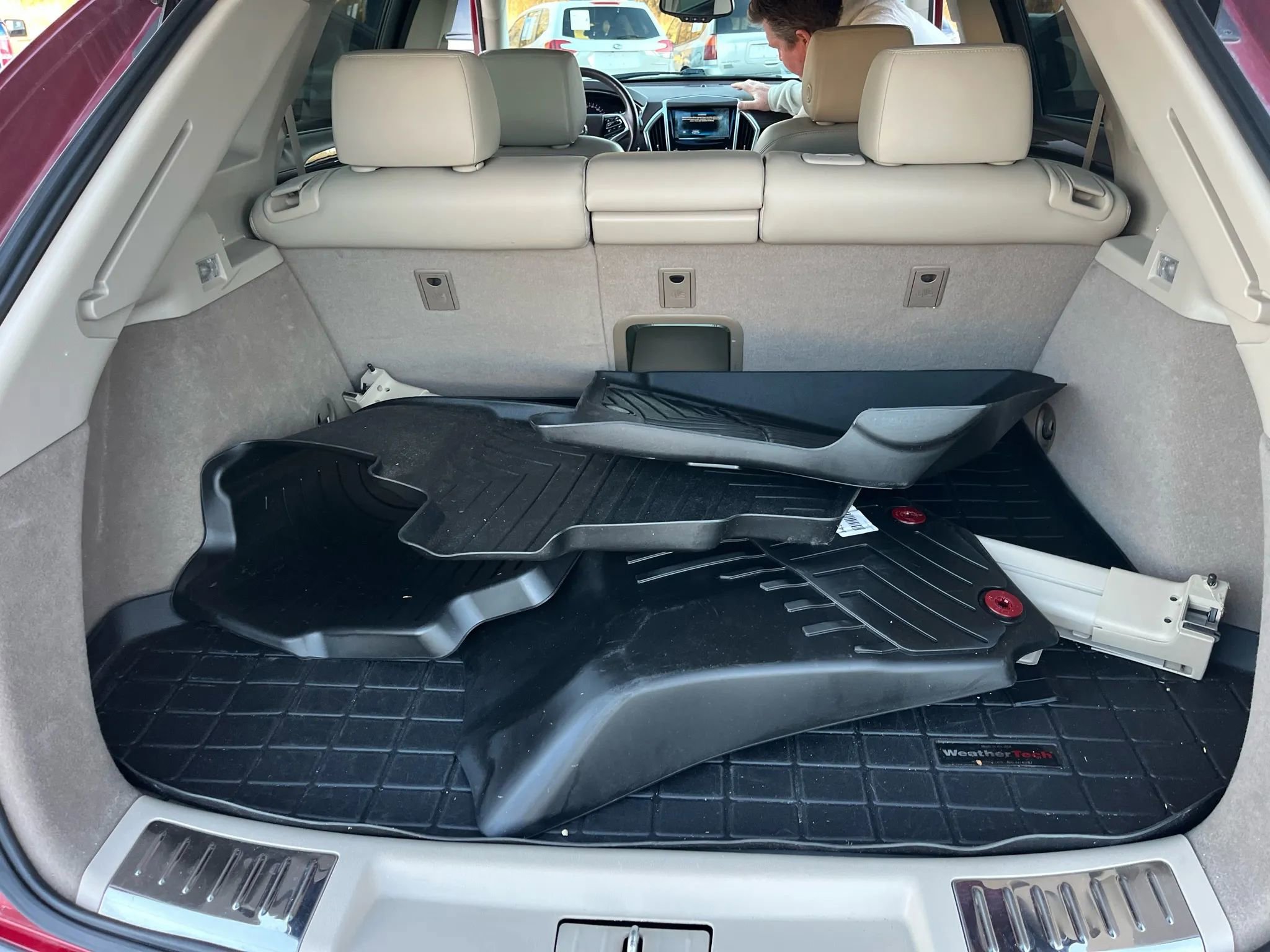 Used 2015 Cadillac SRX Luxury w/ Driver Awareness Package image 13