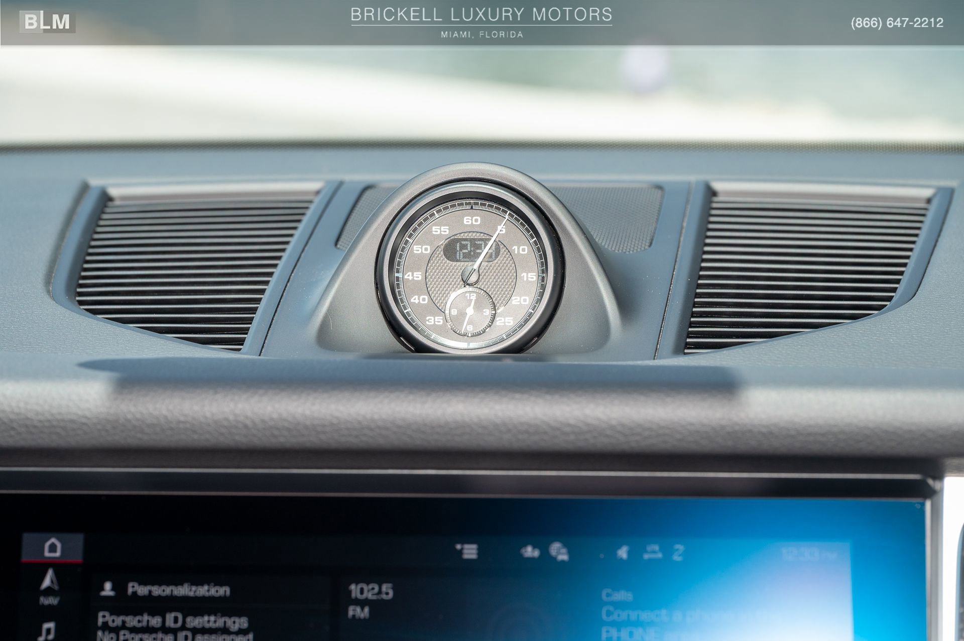 Used 2024 Porsche Macan image 22