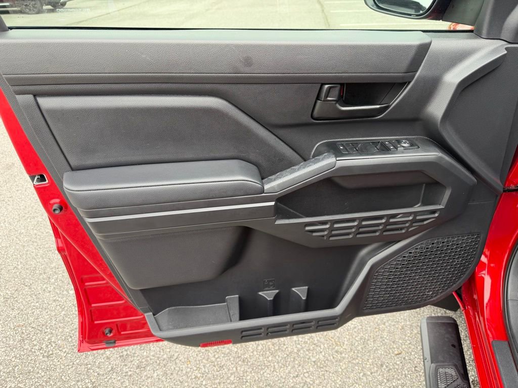 Used 2024 Toyota Tacoma SR image 13