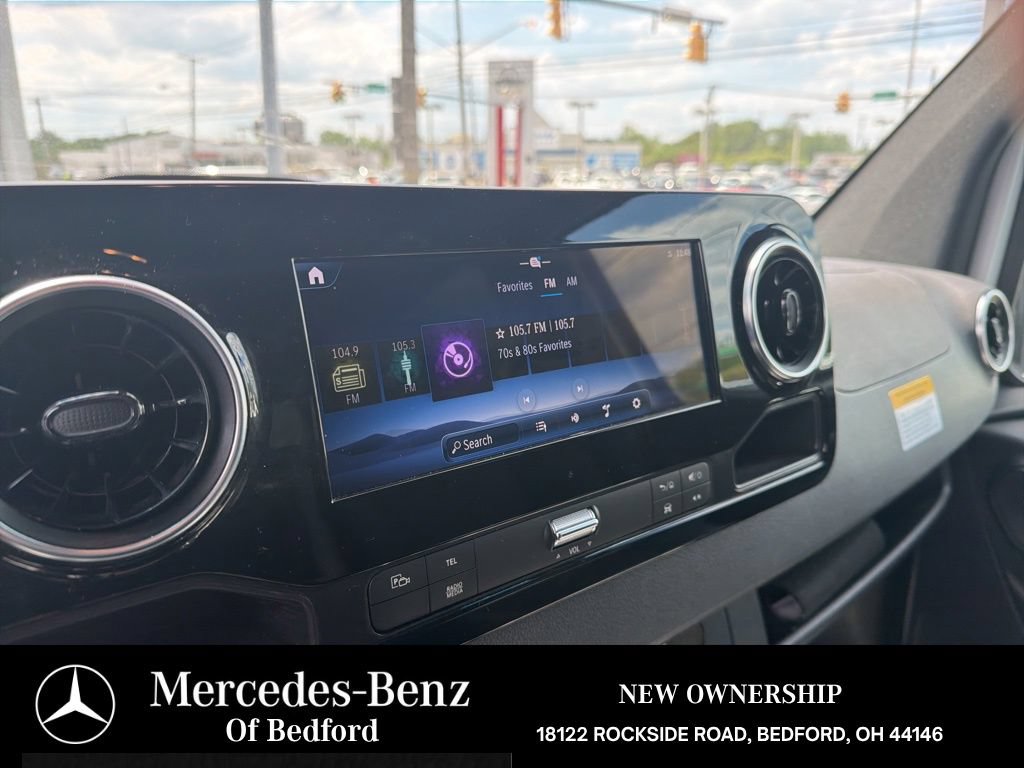 Used 2025 Mercedes-Benz Sprinter 2500 image 14