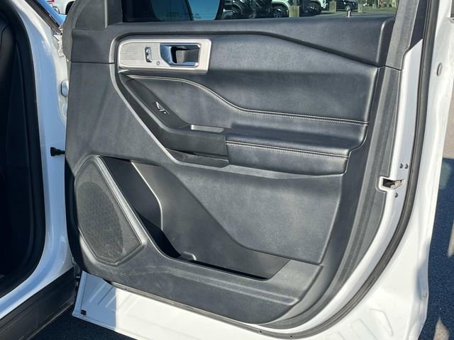 Used 2020 Ford Explorer Limited image 28