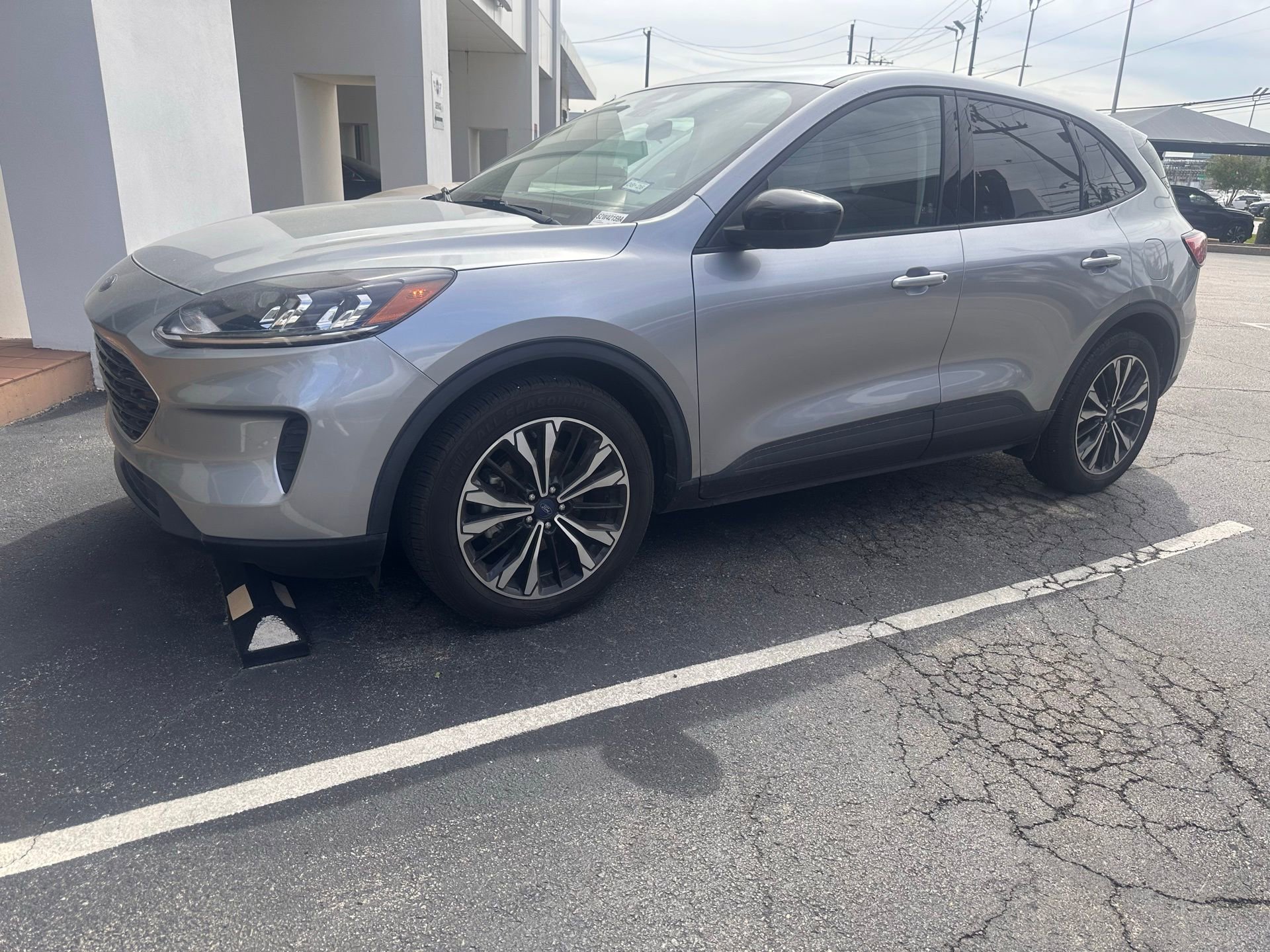 Used 2022 Ford Escape SE w/ SE Sport Appearance Package