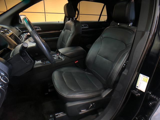Certified 2018 Ford Explorer Limited w/ Equipment Group 301A AWD/4WD image 10