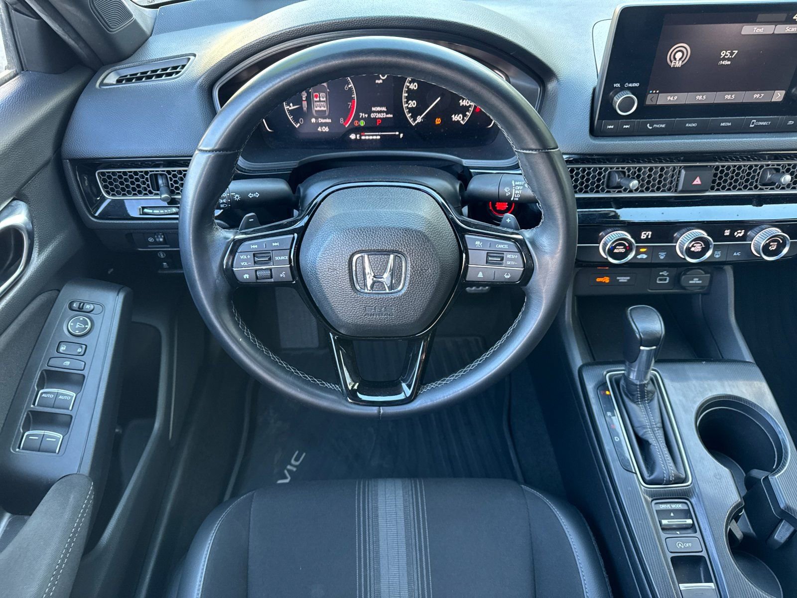 Used 2022 Honda Civic Sport image 14