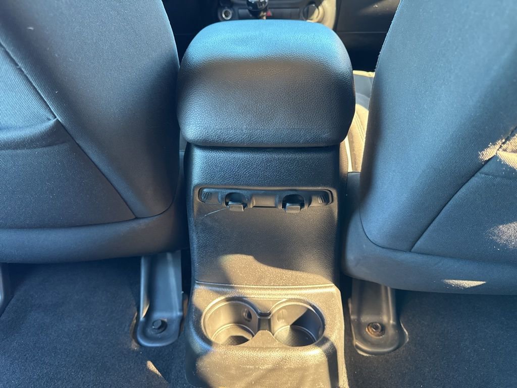 Used 2011 Jeep Wrangler Unlimited Sport AWD/4WD image 20