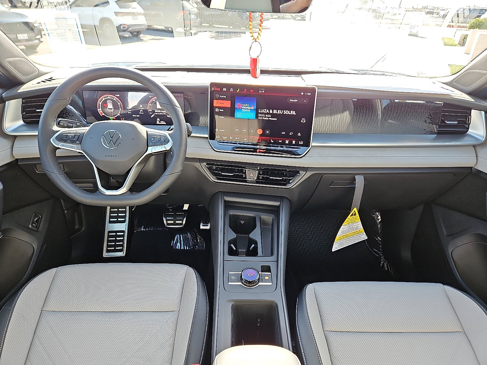 New 2026 Volkswagen Tiguan SE R-Line image 9