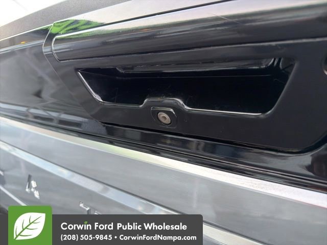 Used 2016 Ford F150 Platinum w/ Technology Package image 12