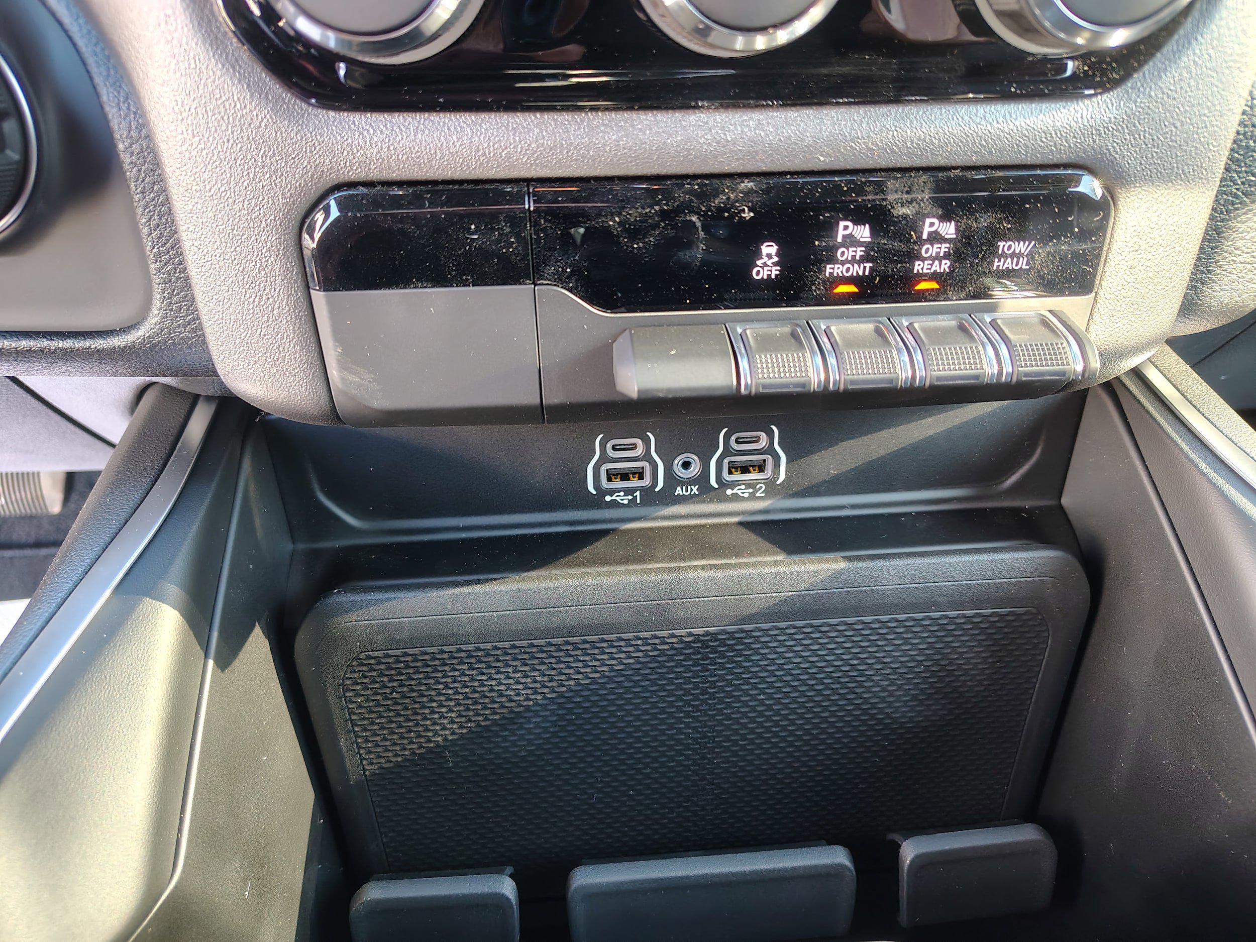 New 2026 RAM 1500 Express AWD/4WD image 32