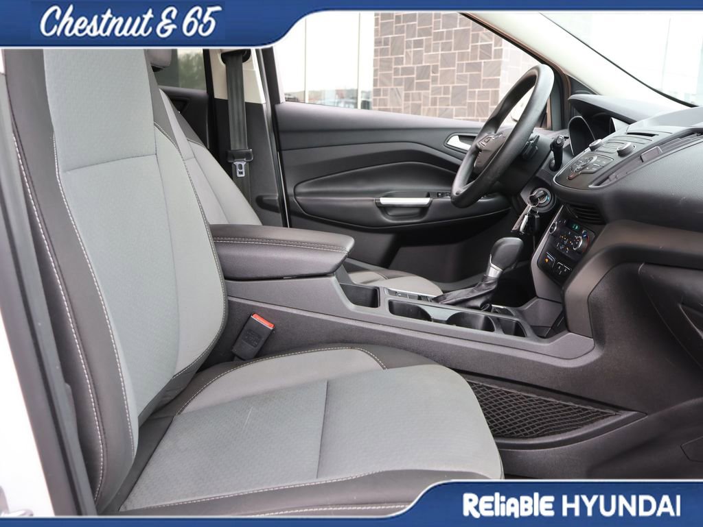 Used 2017 Ford Escape SE image 10