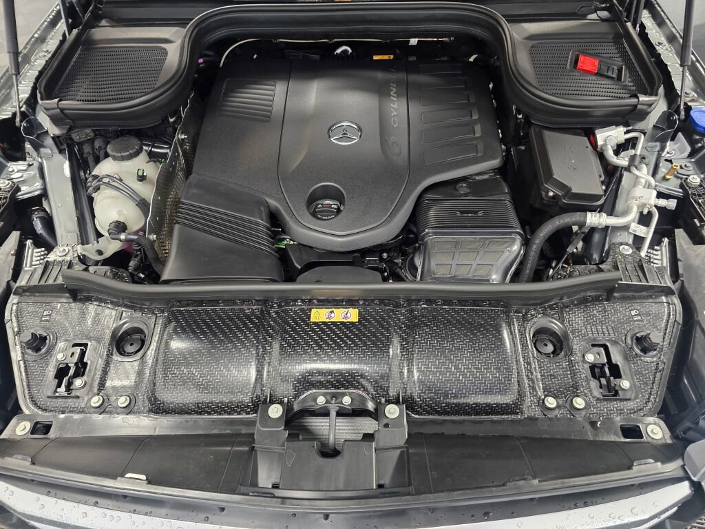 New 2026 Mercedes-Benz GLS 450 4MATIC image 10