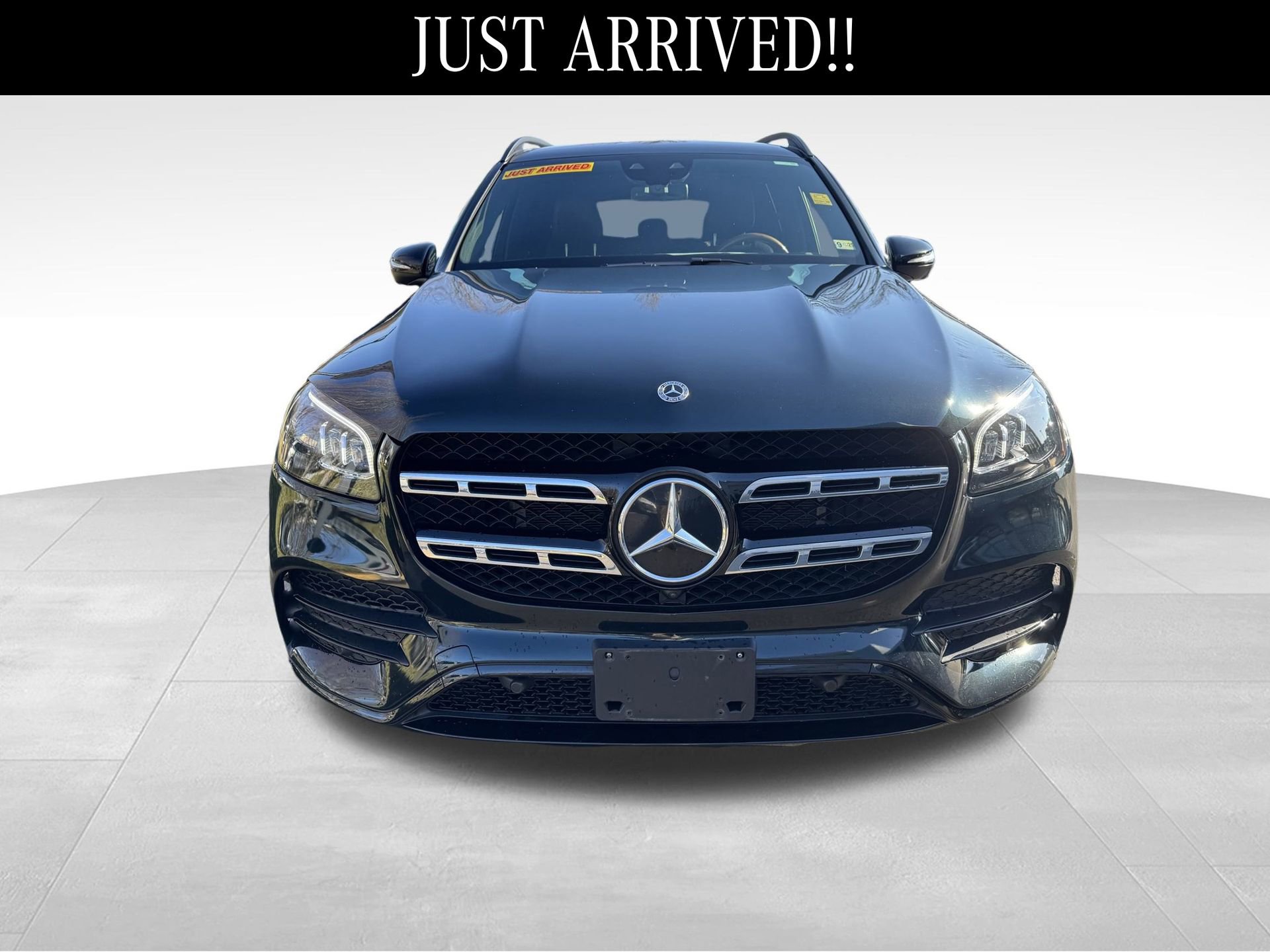 Used 2022 Mercedes-Benz GLS 450 4MATIC image 2