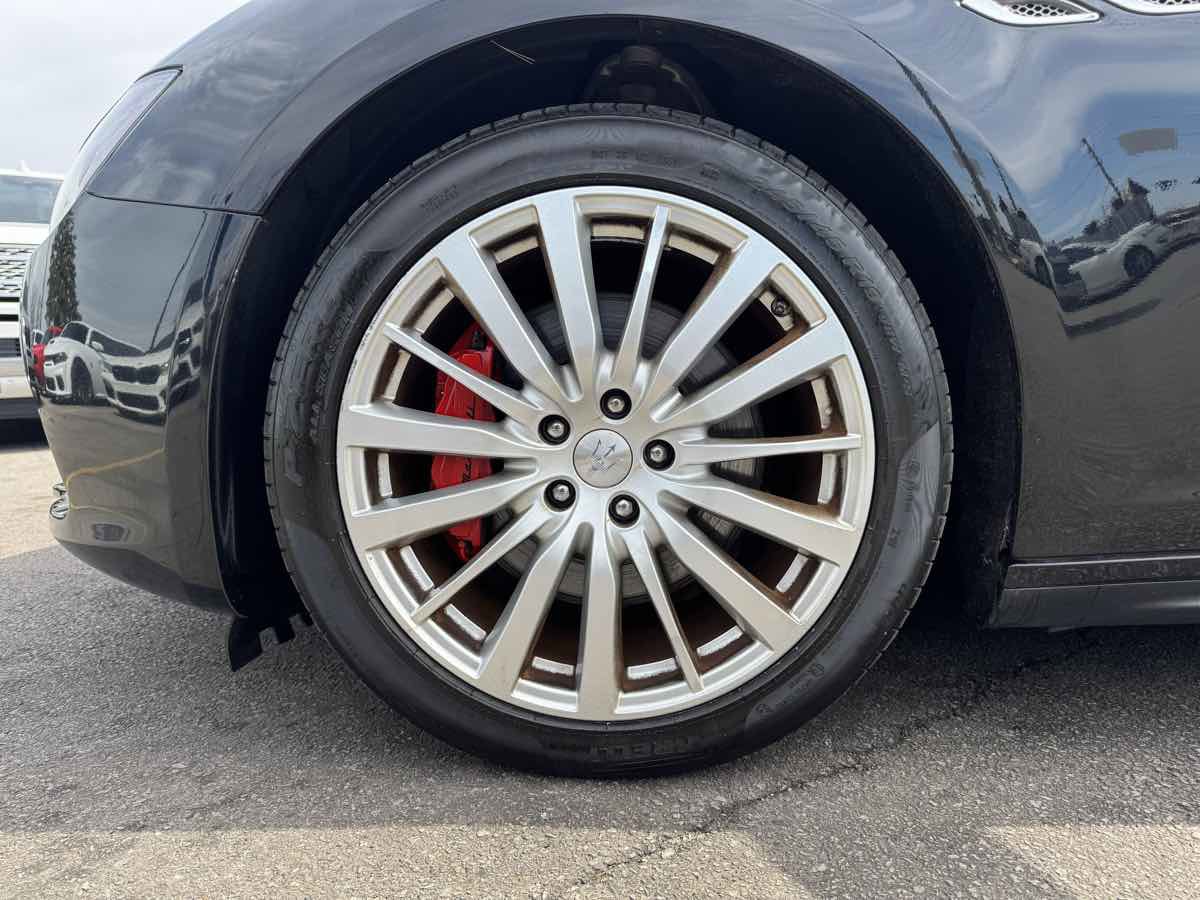 Used 2016 Maserati Ghibli RWD image 9