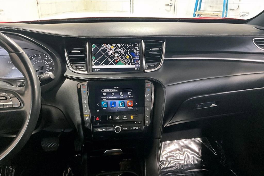 Certified 2023 INFINITI QX55 Essential image 19