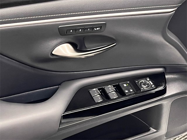 Used 2025 Lexus ES 350 w/ Premium Package image 10
