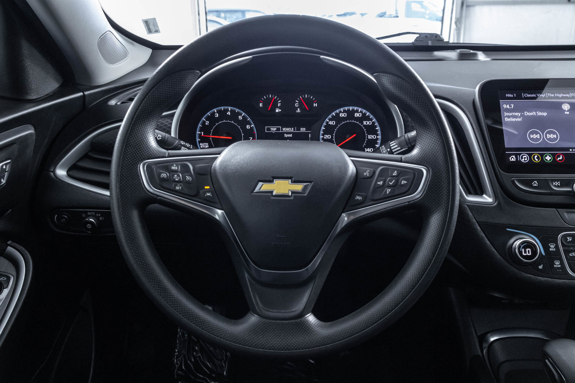 Used 2025 Chevrolet Malibu LT FWD image 28