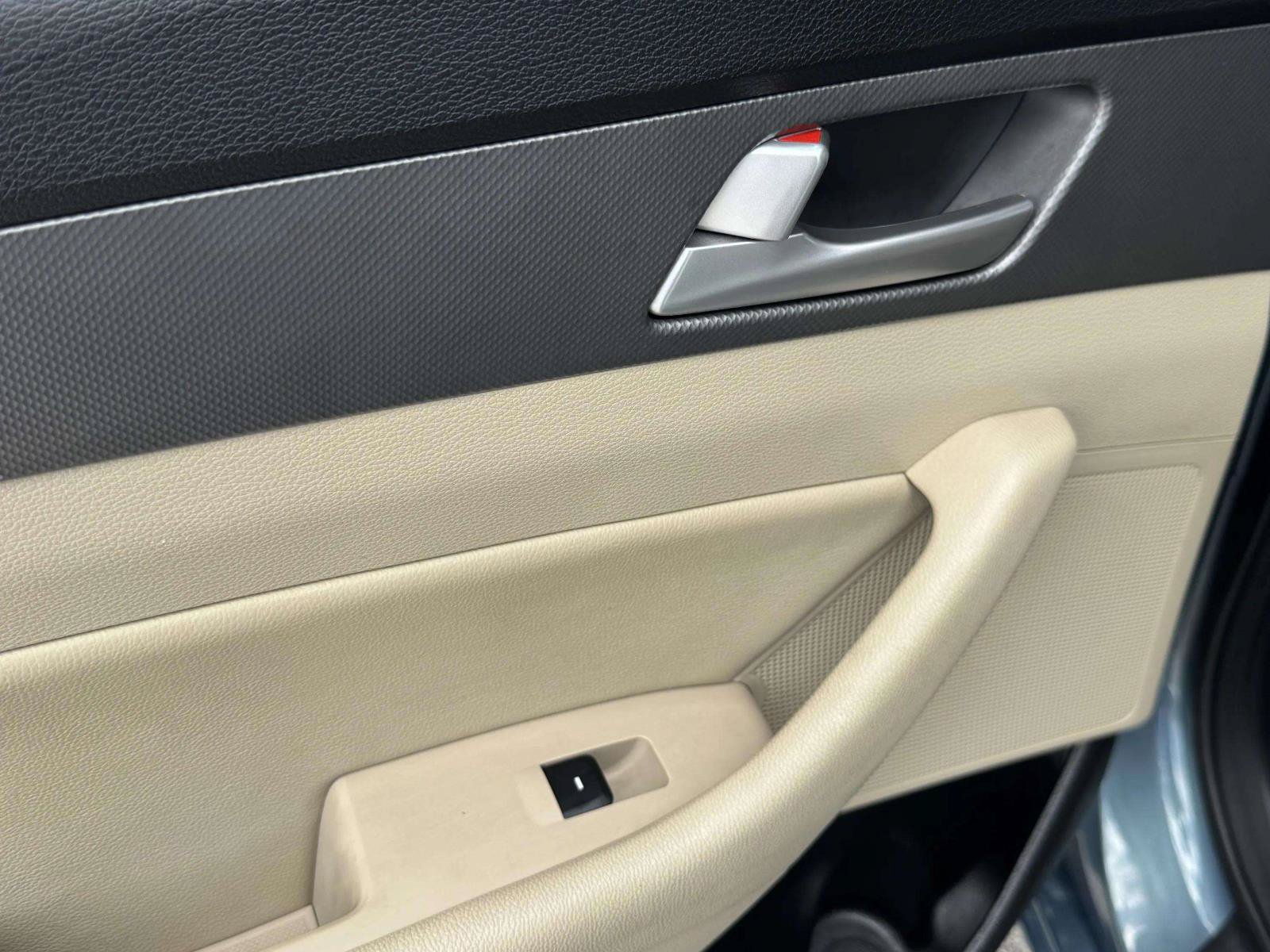 Used 2015 Hyundai Sonata SE FWD image 42