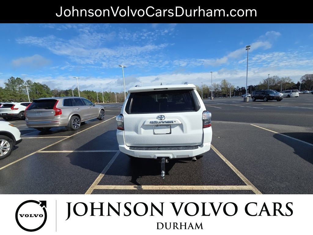 Used 2017 Toyota 4Runner SR5 Premium image 6