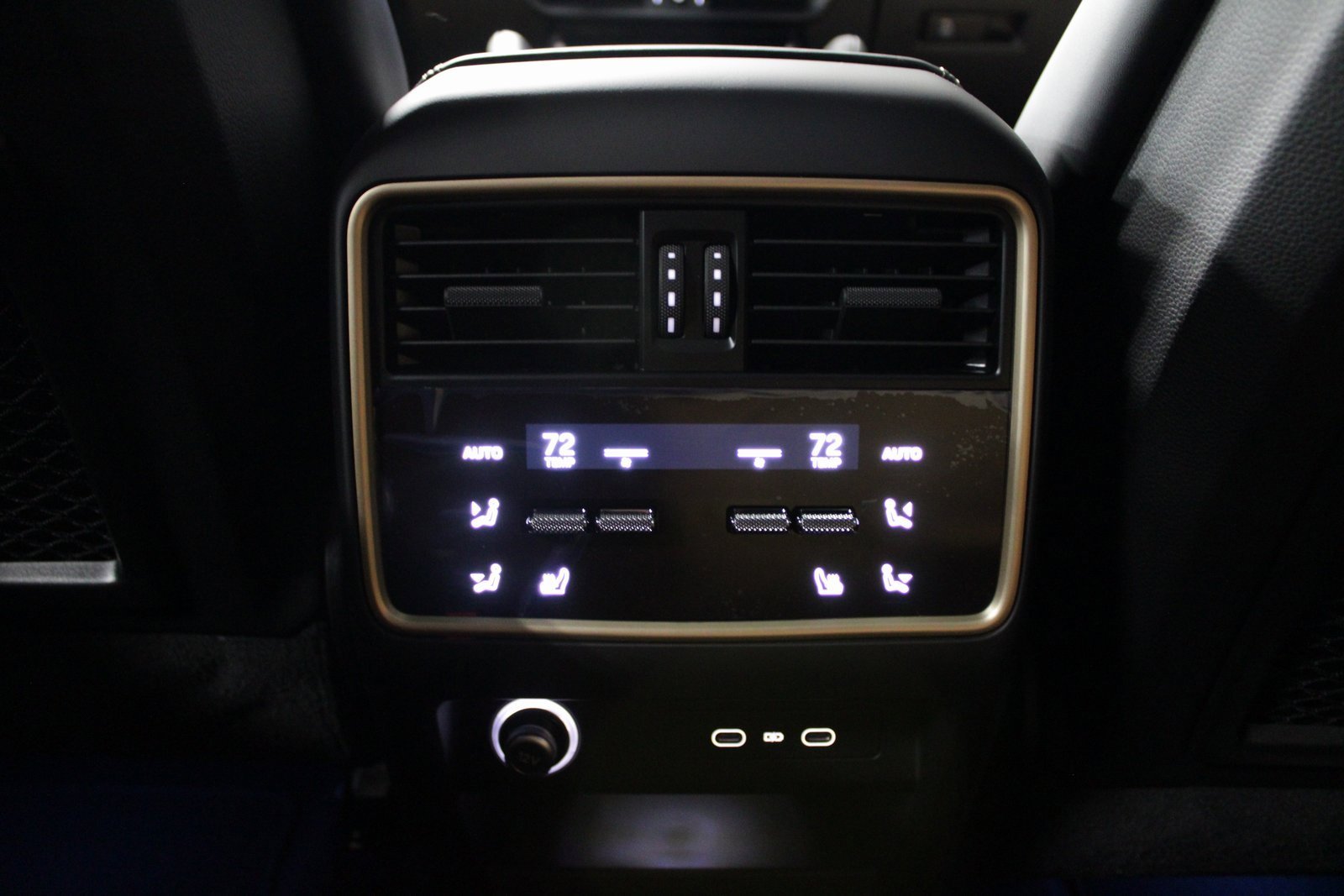 New 2026 Porsche Cayenne GTS image 20