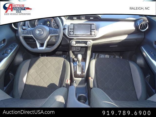 Used 2020 Nissan Kicks SV image 25