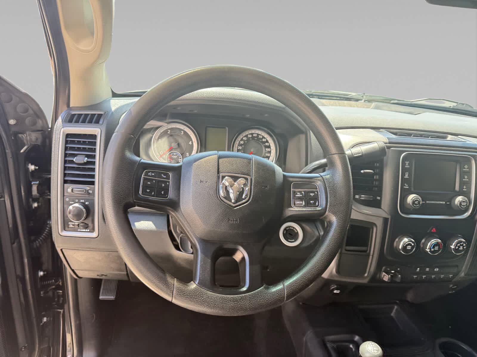 Used 2015 RAM 2500 Tradesman w/ Chrome Appearance Group AWD/4WD image 13