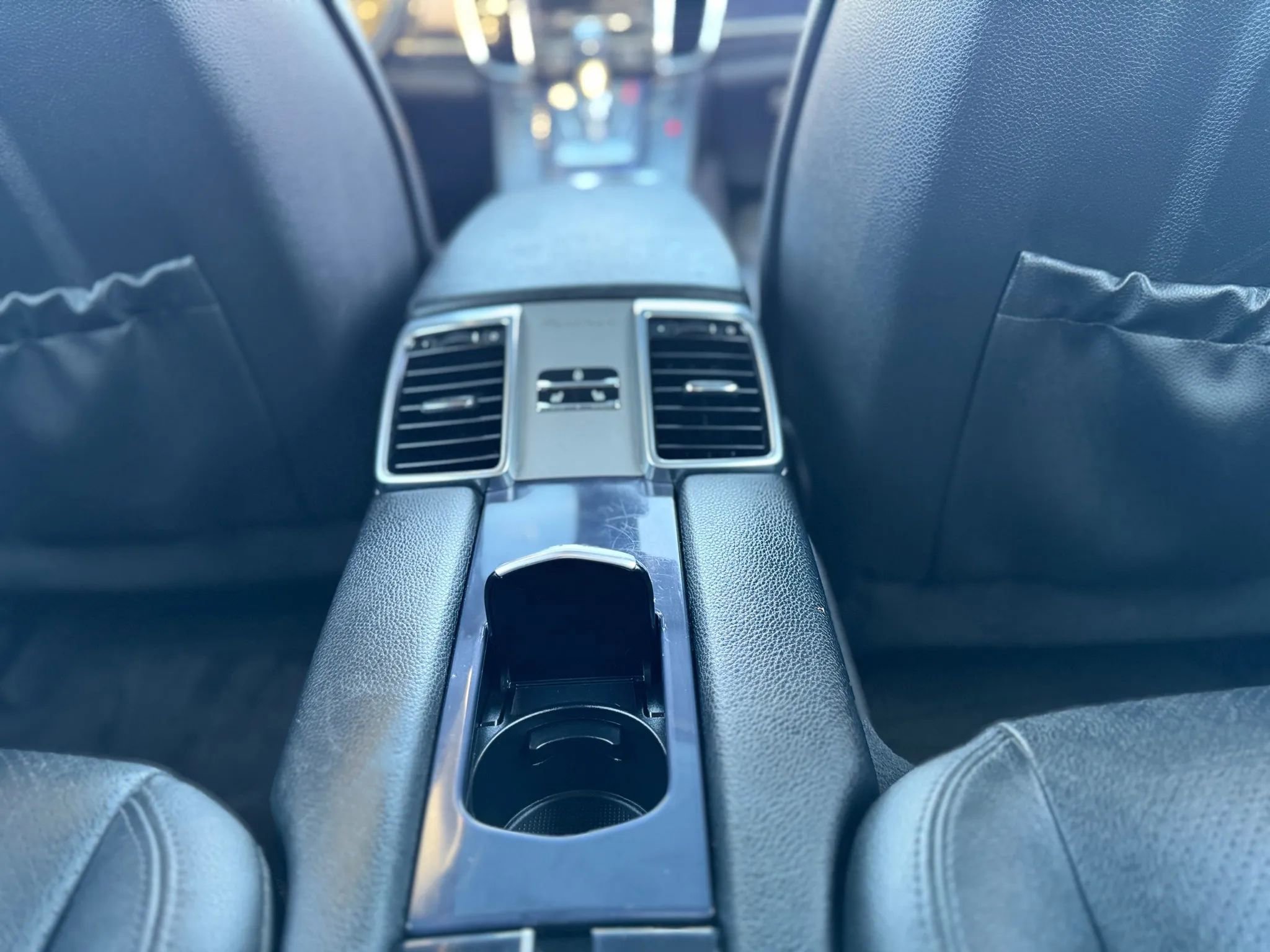 Used 2014 Porsche Panamera S image 19