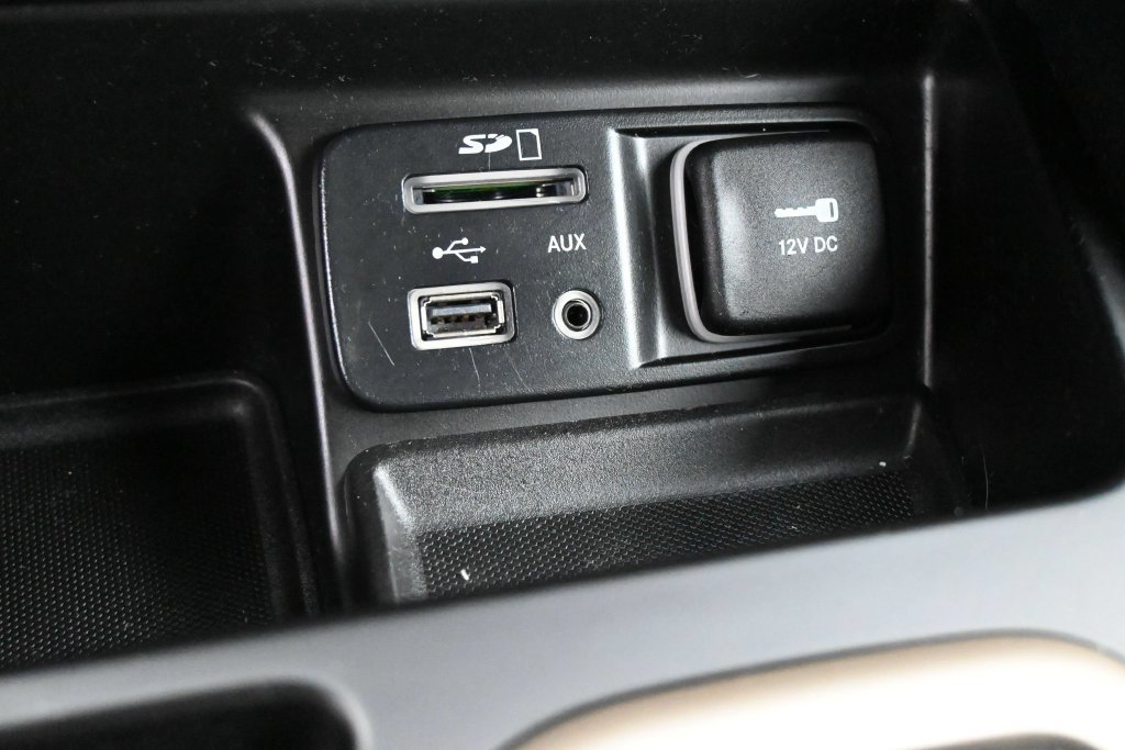 Used 2017 Jeep Cherokee Sport FWD image 10