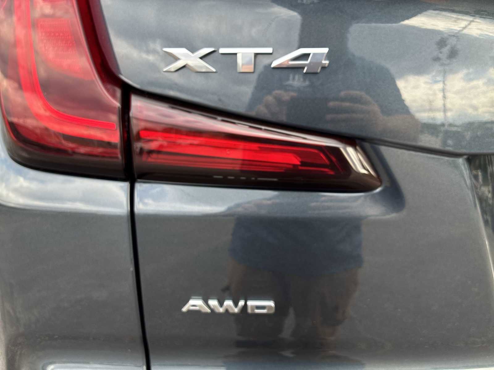 Certified 2020 Cadillac XT4 Premium Luxury image 33