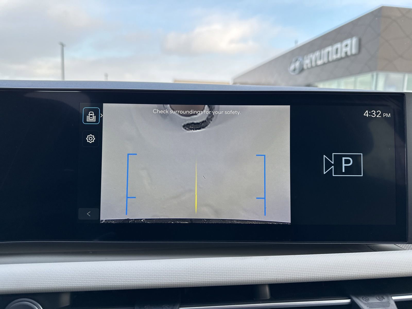 New 2026 Hyundai Tucson Blue SE image 51