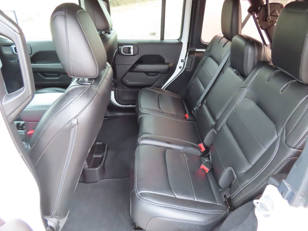 Certified 2020 Jeep Wrangler Unlimited Sahara image 25