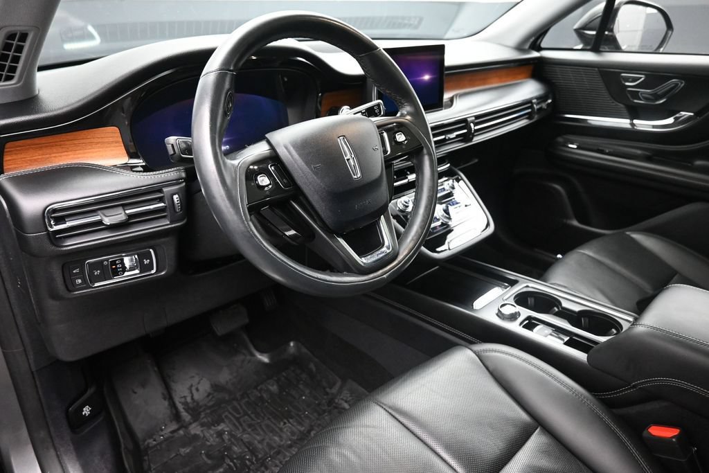 Used 2022 Lincoln Corsair Grand Touring AWD/4WD image 3