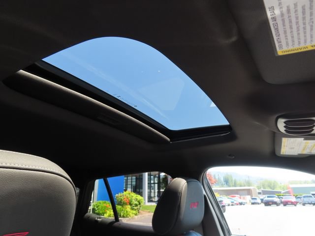 Used 2026 Chevrolet Trax RS w/ Sunroof Package FWD image 41