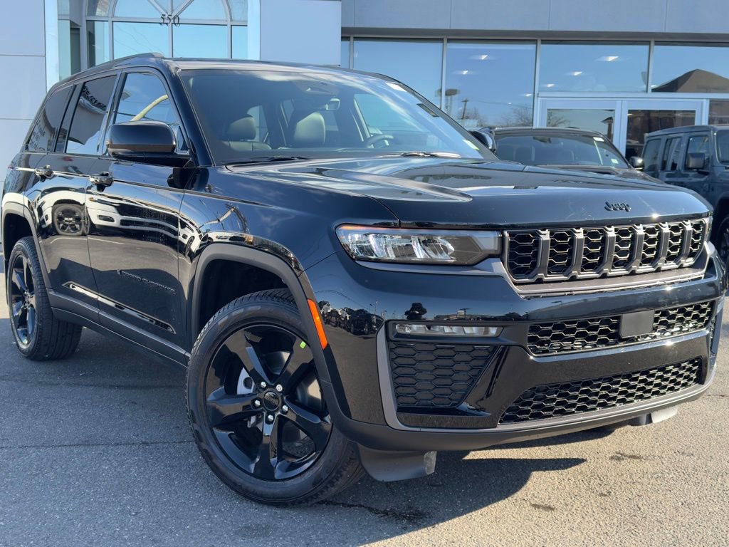 New 2026 Jeep Grand Cherokee Limited w/ Limited Altitude Package