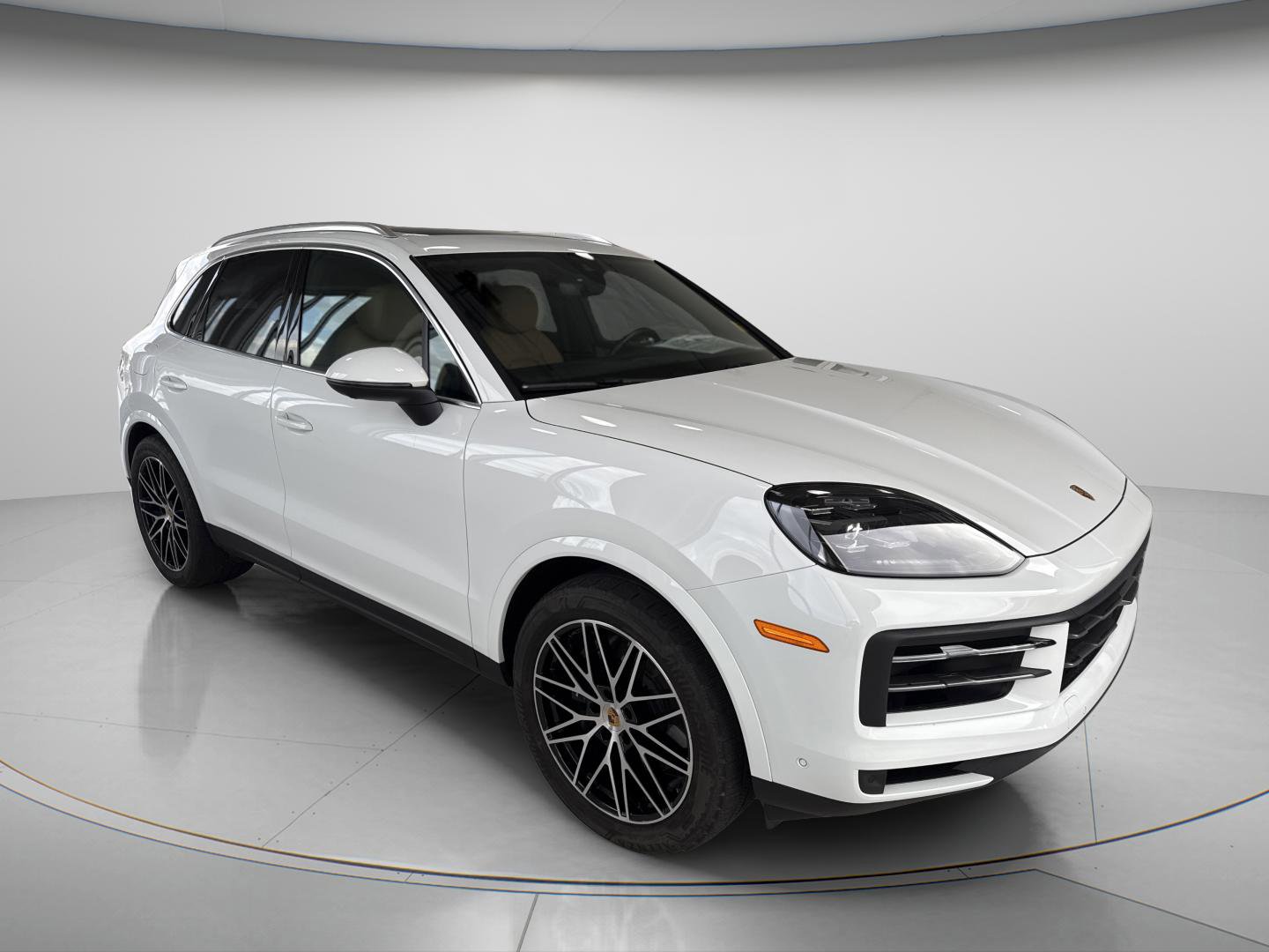 Used 2024 Porsche Cayenne image 8
