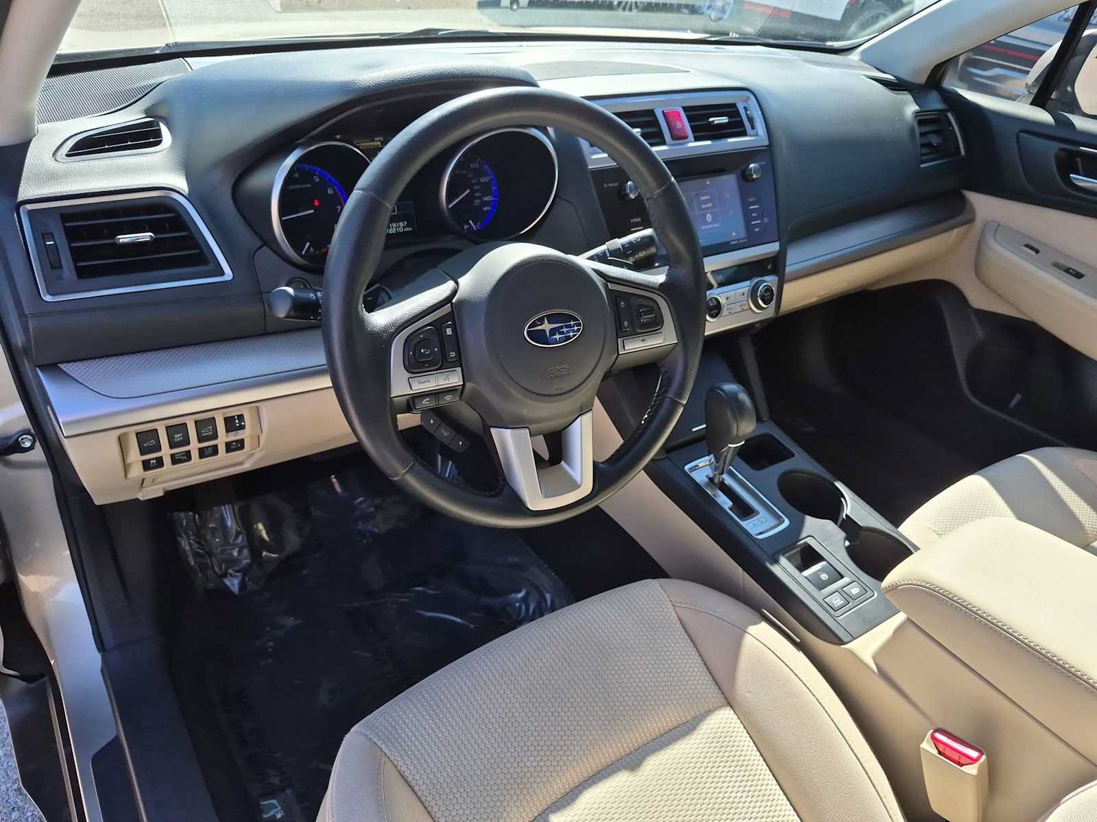Used 2015 Subaru Outback 2.5i Premium AWD/4WD image 10