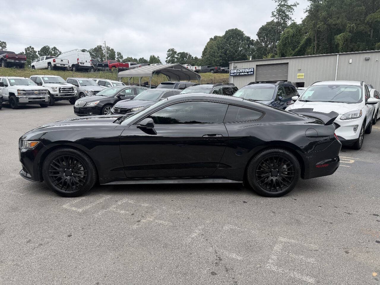 Used 2016 Ford Mustang Coupe w/ Equipment Group 051A RWD image 10
