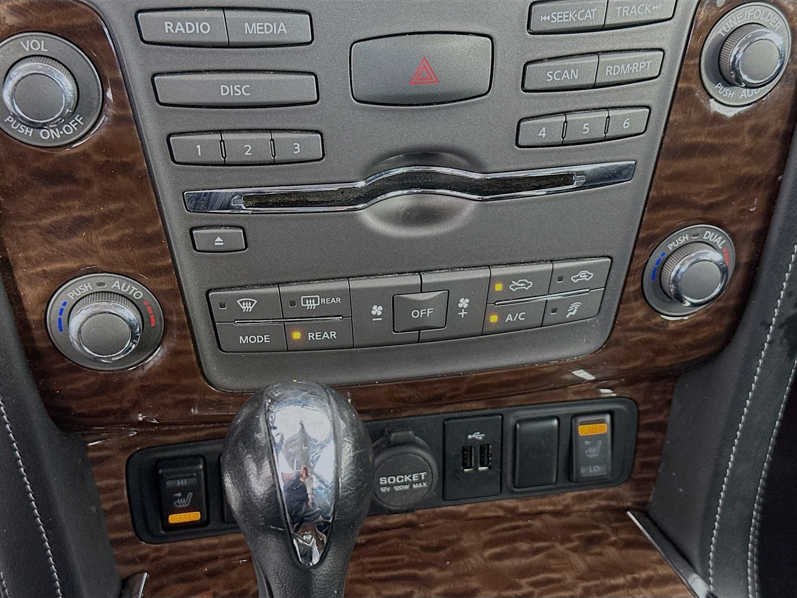 Used 2019 Nissan Armada SL w/ Premium Package AWD/4WD image 16